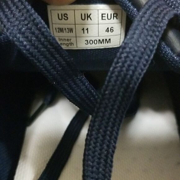 Navy Sneakers Sneakers Mens size 12, Wmn's size 13 , Brand new/Never Worn. - Picture 5 of 7